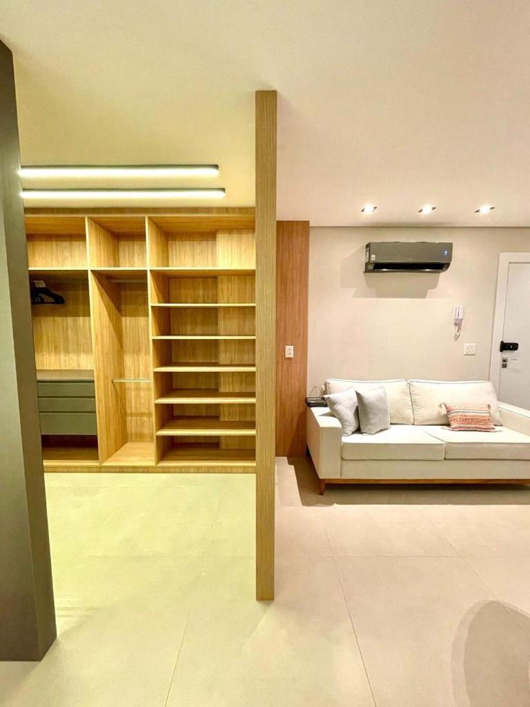 Apartamento Um Luxo De Vista, Lindo Closet E Moveis Assinados